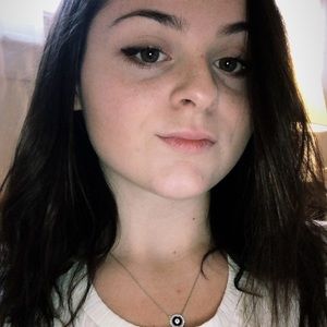 Meet your Posher, Leslie